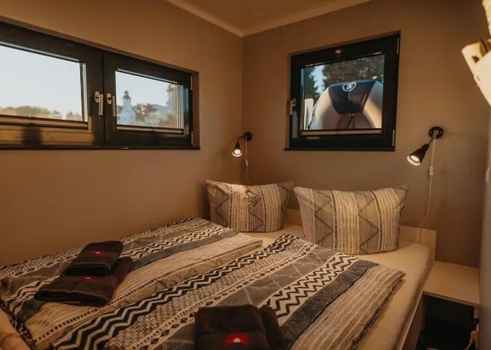 بوتيل Hausboot Enola